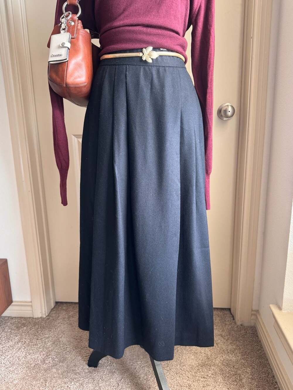 Evan-Picone Vintage Black 100% Worsted Wool Pleated Midi Skirt Size 8